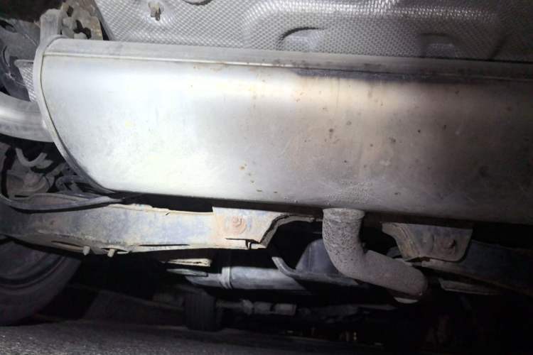 Used Roewe RX5 2016 20T Two-Wheel Drive Automatic Internet Smart Edition Chassis Rear