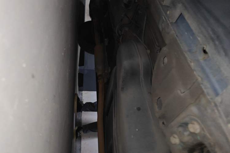 Used Roewe RX5 2016 20T Two-Wheel Drive Automatic Internet Smart Edition Chassis Rear Left