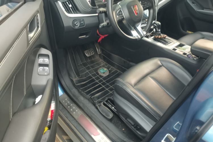 Used Roewe RX5 2016 20T Two-Wheel Drive Automatic Internet Smart Edition Driver Seat