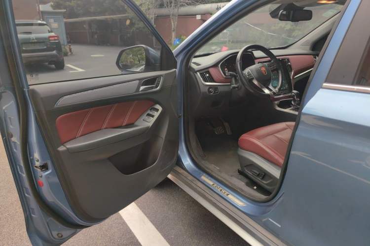 Used Roewe RX5 2016 30T Four-Wheel Drive Automatic Internet Smart Luxury Edition Driver Seat