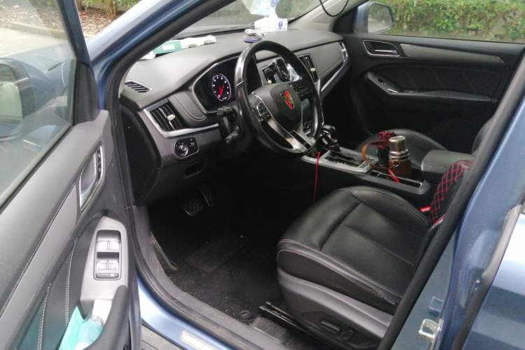 Used Roewe RX5 2016 20T Two-Wheel Drive Automatic Internet Smart Edition Driver Seat