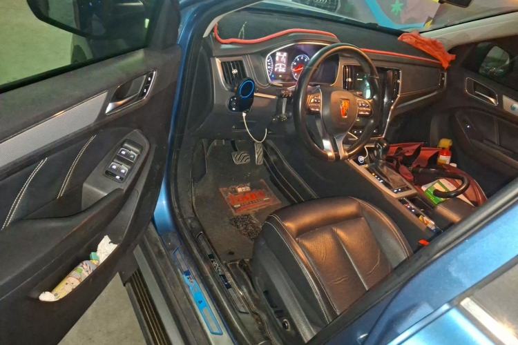 Used Roewe RX5 2016 20T Two-Wheel Drive Automatic Internet Smart Edition Driver Seat