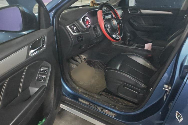 Used Roewe RX5 2016 20T Two-Wheel Drive Manual Flagship Edition Driver Seat