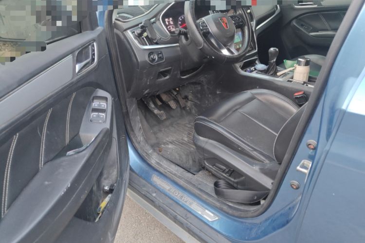 Used Roewe RX5 2016 20T Two-Wheel Drive Manual Transmission Internet Smart Edition Driver Seat