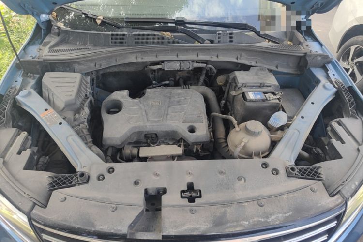 Used Roewe RX5 2016 20T Two-Wheel Drive Automatic Flagship Edition Engine Bay