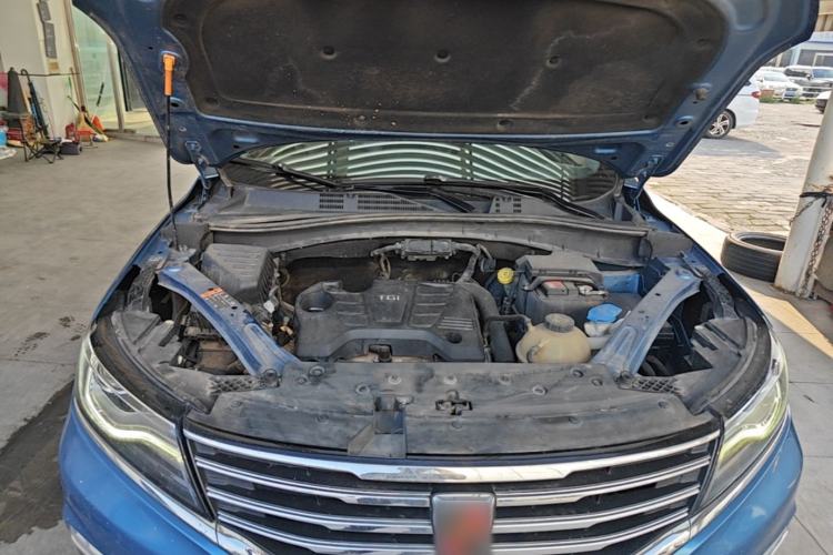 Used Roewe RX5 2016 20T Two-Wheel Drive Automatic Flagship Edition Engine Bay