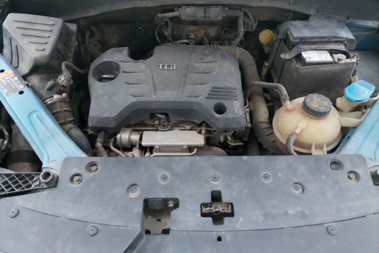 Used Roewe RX5 2016 20T Two-Wheel Drive Automatic Internet Smart Edition Engine Bay