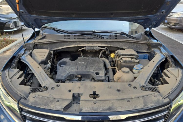 Used Roewe RX5 2016 20T Two-Wheel Drive Automatic Internet Smart Edition Engine Bay