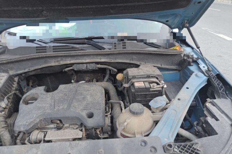 Used Roewe RX5 2016 20T Two-Wheel Drive Manual Transmission Internet Smart Edition Engine Bay Left