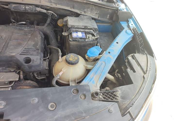 Used Roewe RX5 2016 20T Two-Wheel Drive Automatic Internet Smart Edition Engine Bay Left