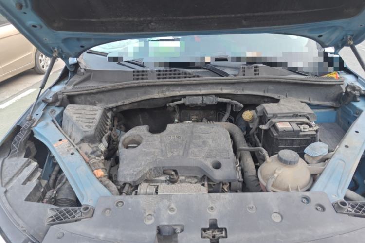 Used Roewe RX5 2016 20T Two-Wheel Drive Manual Transmission Internet Smart Edition Engine Bay