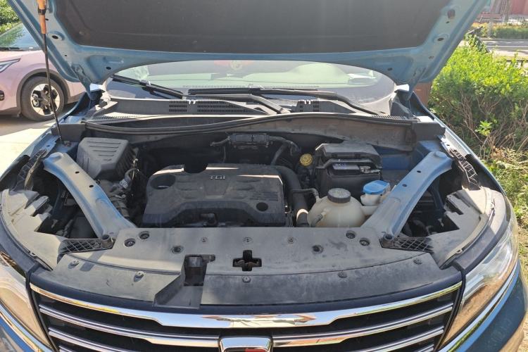 Used Roewe RX5 2016 20T Two-Wheel Drive Automatic Internet Smart Edition Engine Bay