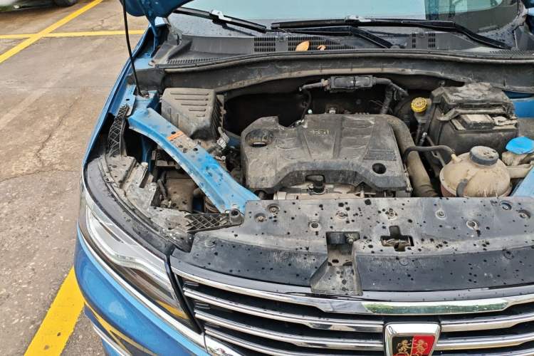 Used Roewe RX5 2016 20T Two-Wheel Drive Automatic Internet Smart Edition Engine Bay Right