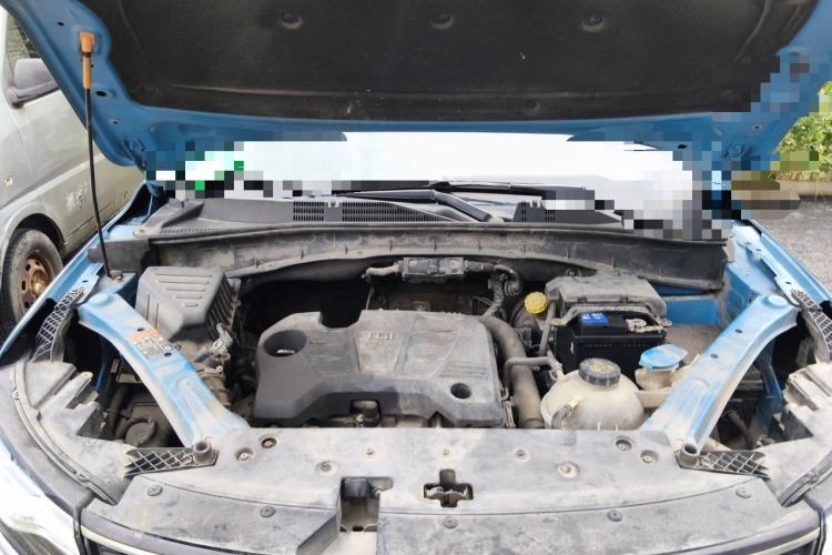 Used Roewe RX5 2016 20T Two-Wheel Drive Manual Flagship Edition Engine Bay
