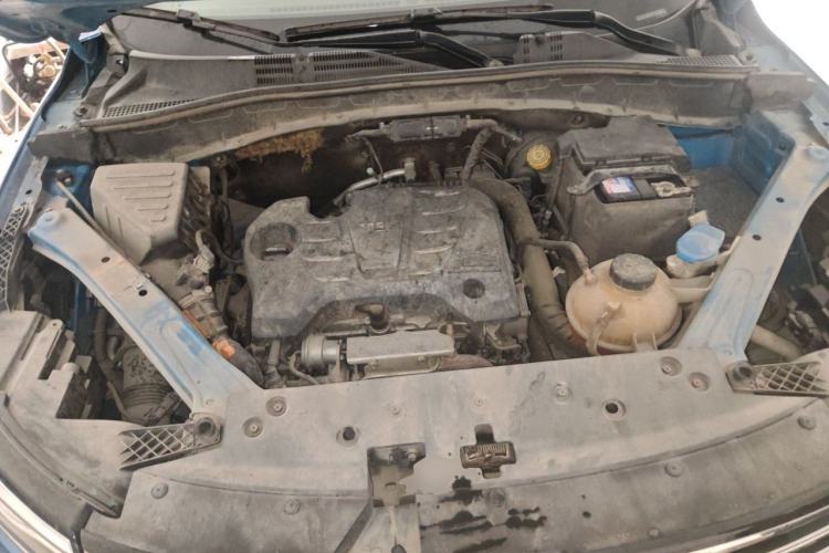 Used Roewe RX5 2016 20T Two-Wheel Drive Automatic Internet Smart Edition Engine Bay