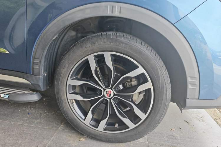 Used Roewe RX5 2016 20T Two-Wheel Drive Automatic Internet Smart Edition Exterior 1