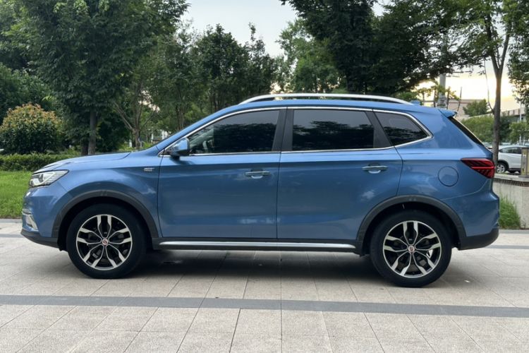 Used Roewe RX5 2016 20T Two-Wheel Drive Automatic Internet Smart Edition Exterior 5