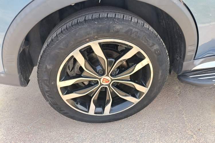 Used Roewe RX5 2016 30T Two-Wheel Drive Automatic Internet Smart Edition Exterior 5