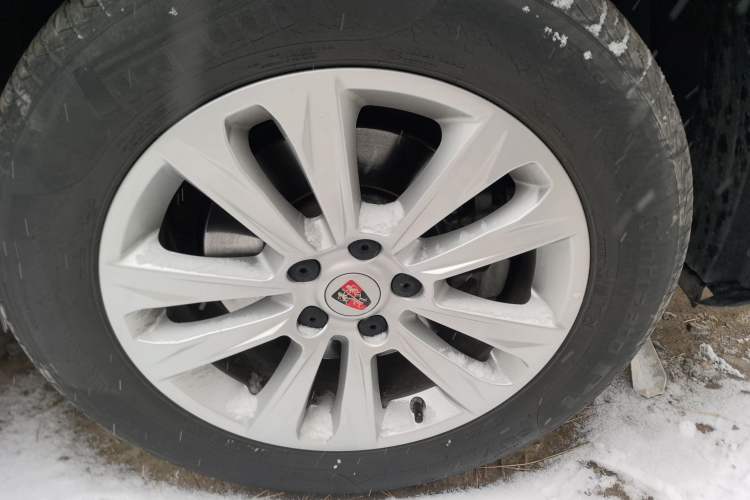 Used Roewe RX5 2016 20T Two-Wheel Drive Automatic Flagship Edition Exterior 7