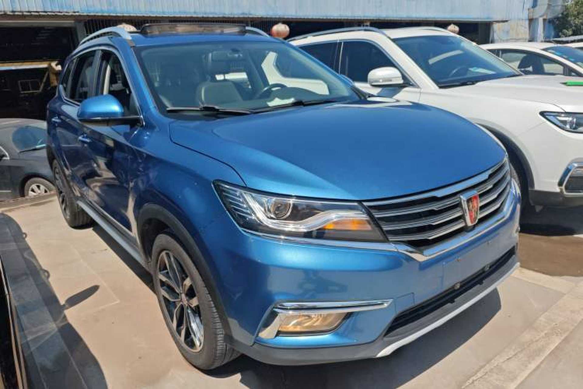 Used Roewe RX5 2016 20T Two-Wheel Drive Automatic Internet Smart Edition Front Right 45 Deg