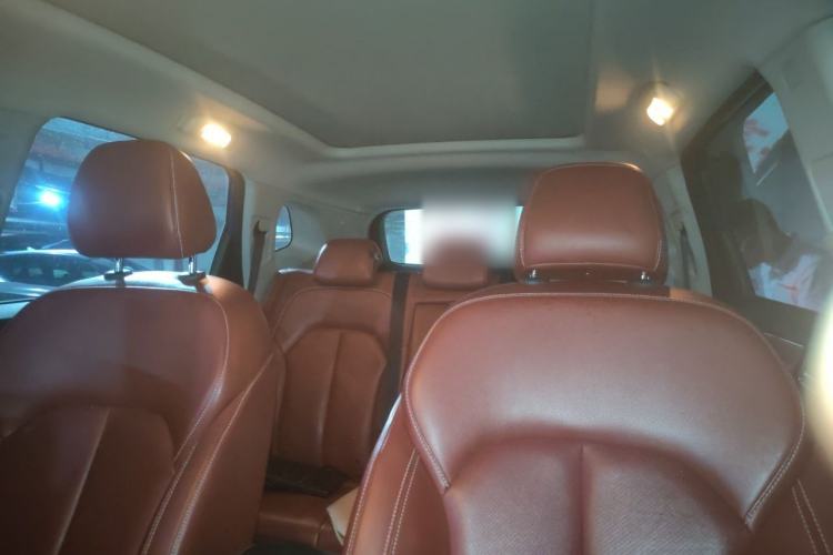 Used Roewe RX5 2016 30T Four-Wheel Drive Automatic Internet Smart Luxury Edition Headliner