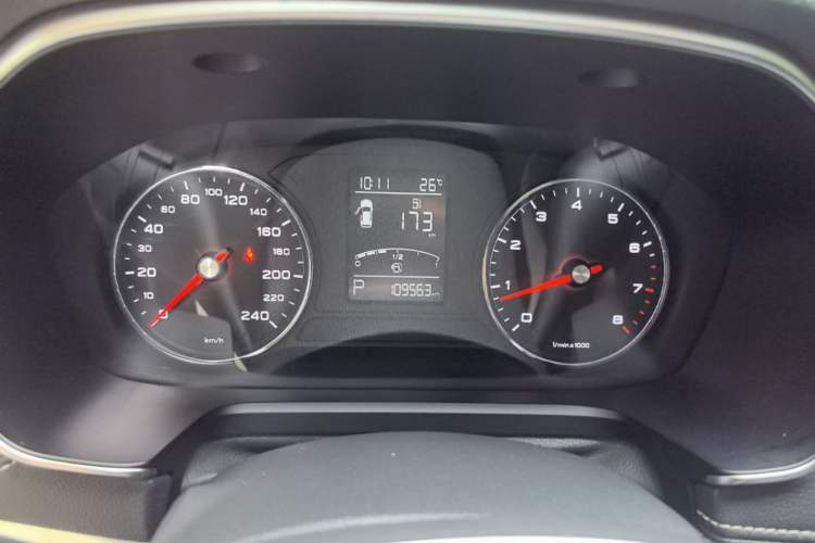 Used Roewe RX5 2016 20T Two-Wheel Drive Automatic Internet Smart Edition Instrument Cluster