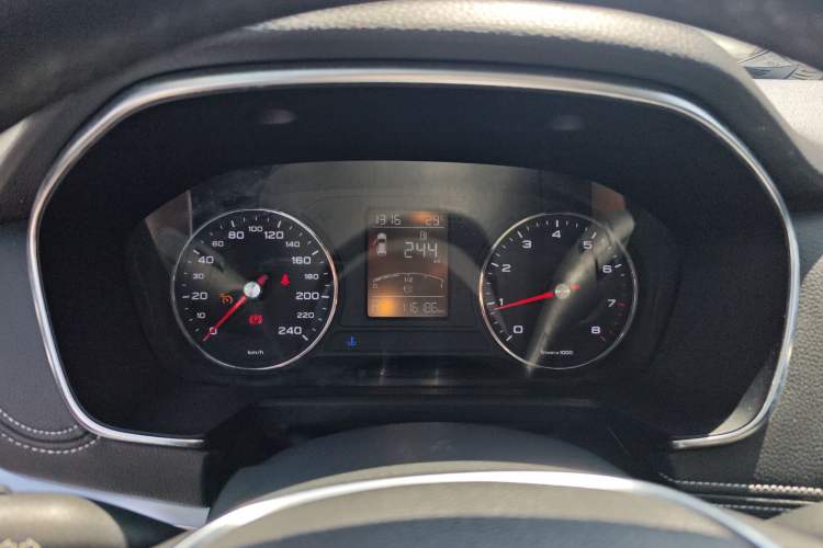 Used Roewe RX5 2016 20T Two-Wheel Drive Automatic Internet Smart Edition Instrument Cluster