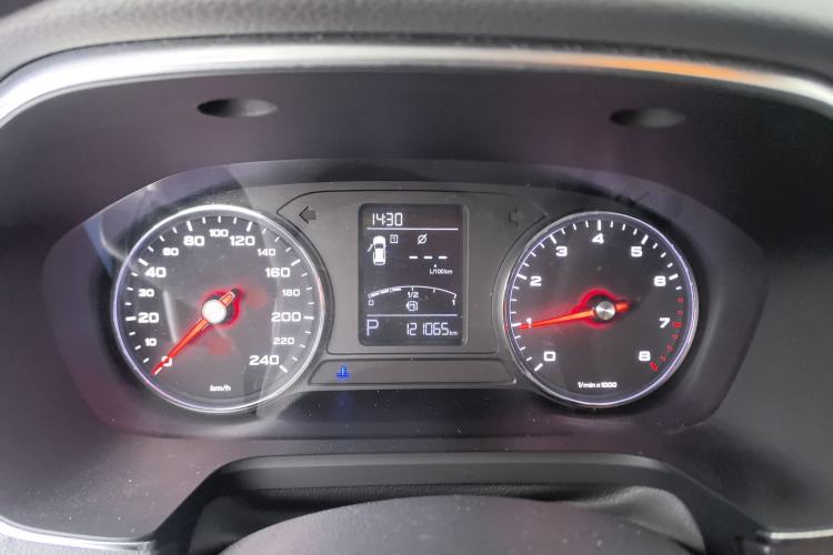 Used Roewe RX5 2016 20T Two-Wheel Drive Automatic Flagship Edition Instrument Cluster