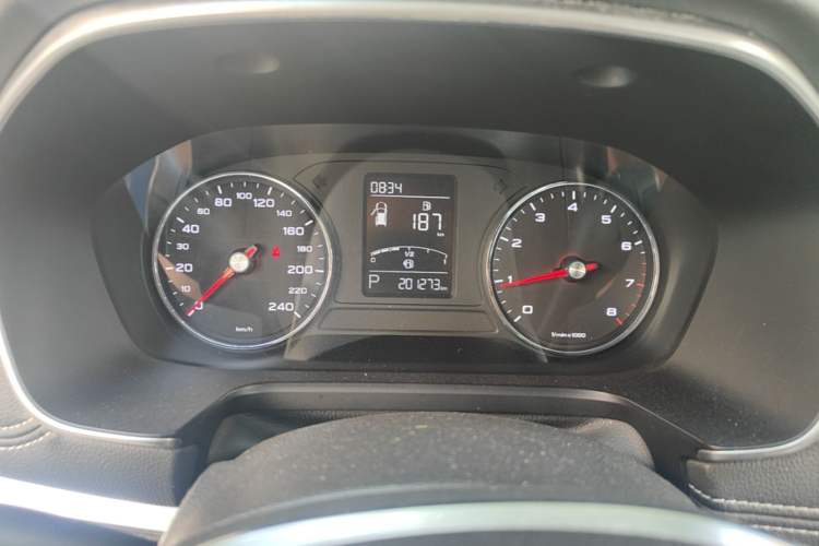 Used Roewe RX5 2016 20T Two-Wheel Drive Automatic Flagship Edition Instrument Cluster
