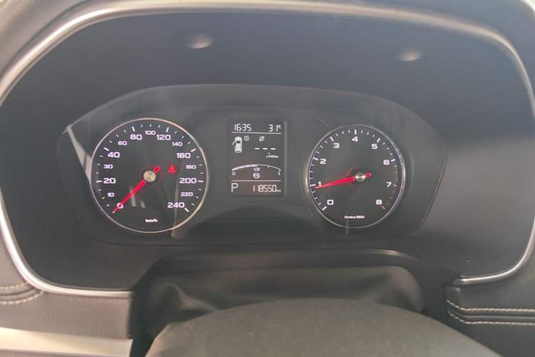 Used Roewe RX5 2016 20T Two-Wheel Drive Automatic Flagship Edition Instrument Cluster