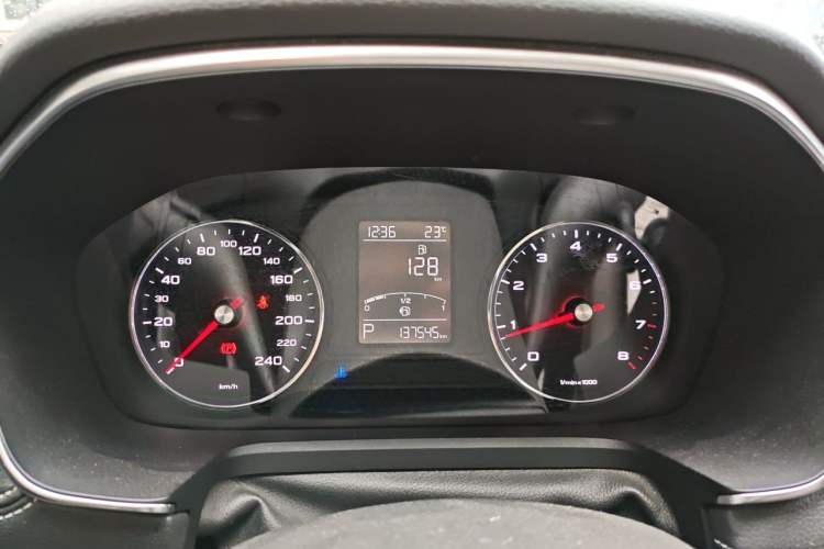 Used Roewe RX5 2016 20T Two-Wheel Drive Automatic Internet Smart Edition Instrument Cluster