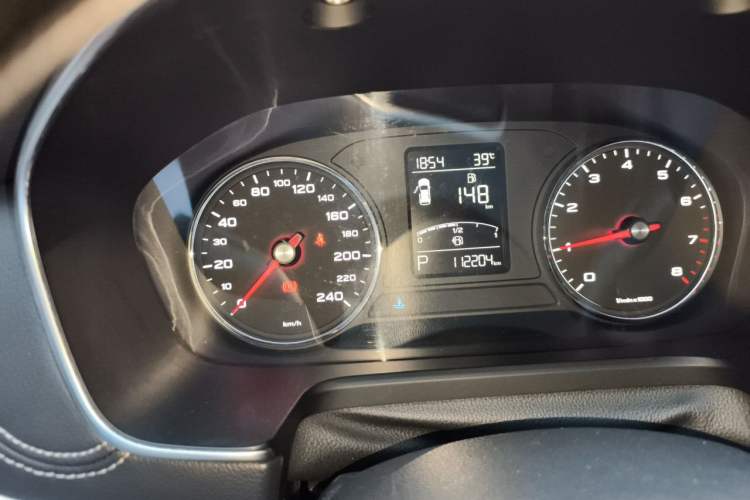 Used Roewe RX5 2016 20T Two-Wheel Drive Automatic Internet Smart Edition Instrument Cluster