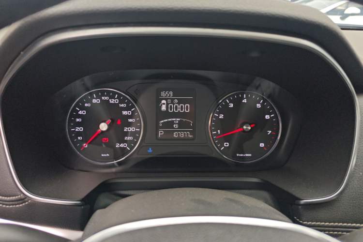 Used Roewe RX5 2016 20T Two-Wheel Drive Automatic Flagship Edition Instrument Cluster