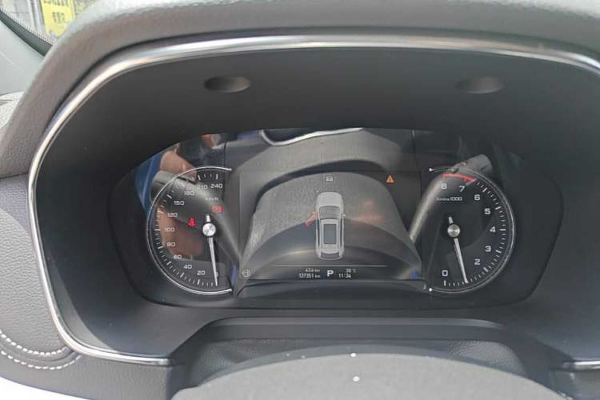 Used Roewe RX5 2016 30T Two-Wheel Drive Automatic Internet Smart Edition Instrument Cluster