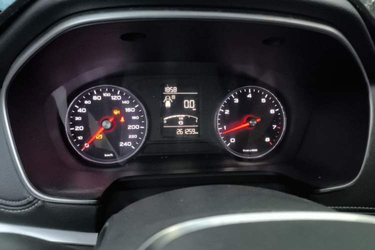 Used Roewe RX5 2016 20T Two-Wheel Drive Manual Flagship Edition Instrument Cluster