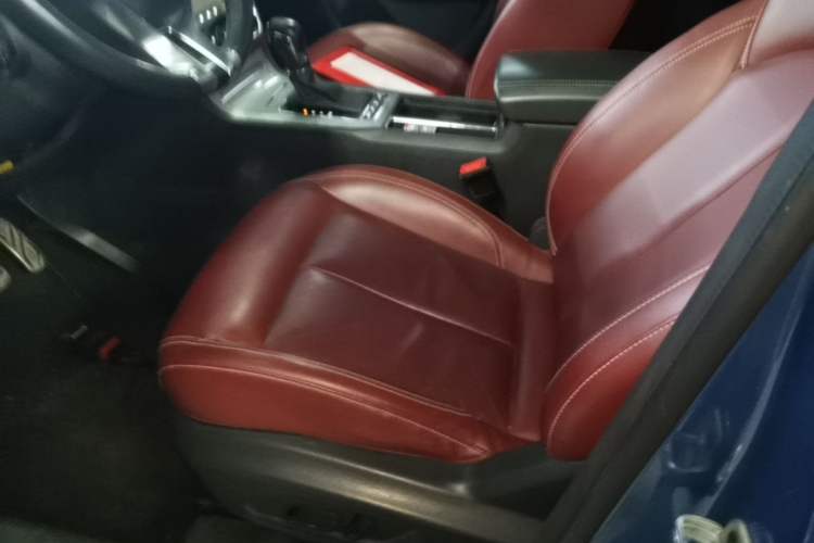 Used Roewe RX5 2016 30T Four-Wheel Drive Automatic Internet Smart Luxury Edition Left Front Seat