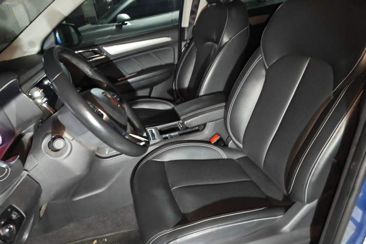 Used Roewe RX5 2016 20T Two-Wheel Drive Manual Transmission Internet Smart Edition Left Front Seat