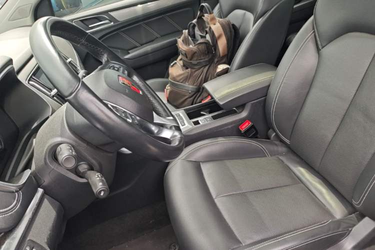 Used Roewe RX5 2016 20T Two-Wheel Drive Automatic Internet Smart Edition Left Front Seat