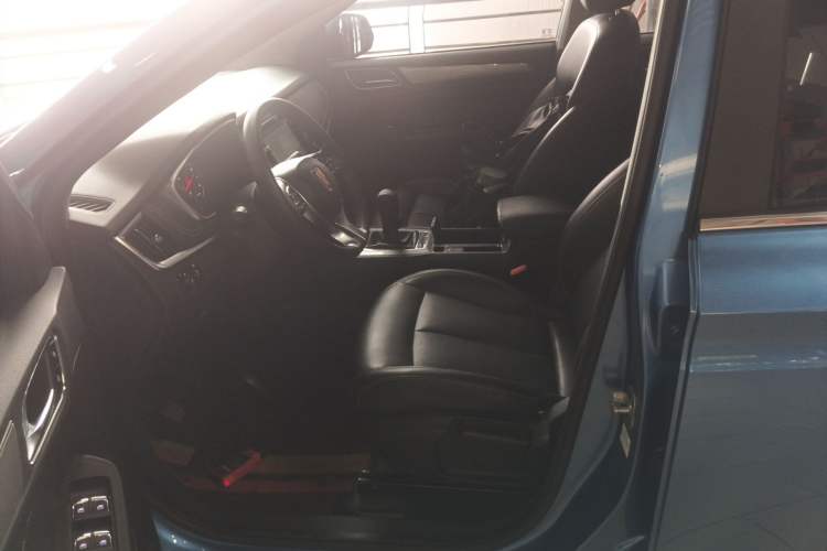 Used Roewe RX5 2016 20T Two-Wheel Drive Manual Flagship Edition Left Front Seat