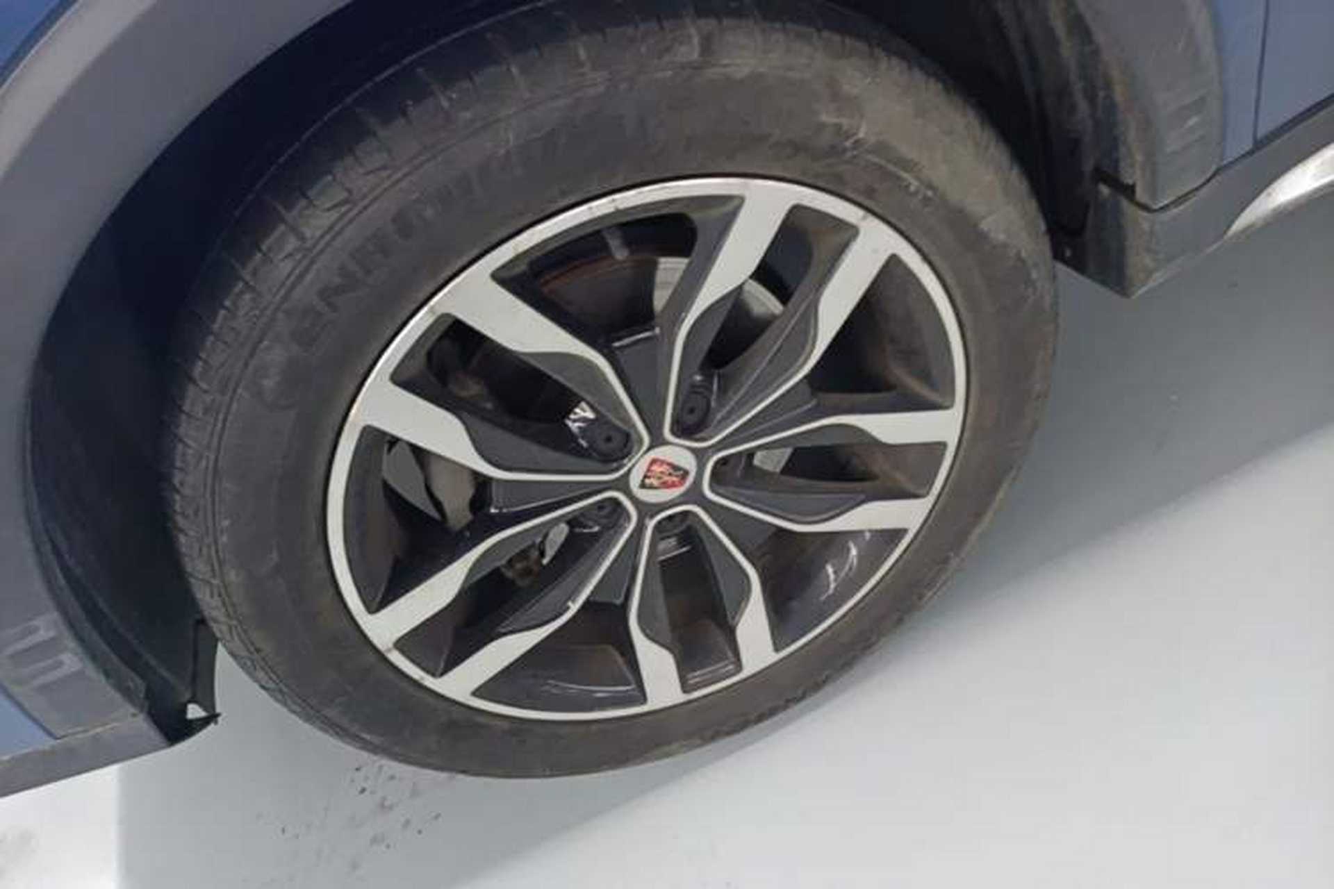 Used Roewe RX5 2016 20T Two-Wheel Drive Automatic Internet Smart Edition Left Front Wheel Hub