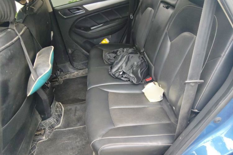 Used Roewe RX5 2016 20T Two-Wheel Drive Manual Flagship Edition Left Rear Seat
