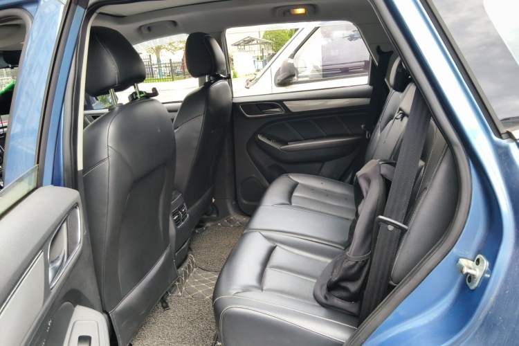 Used Roewe RX5 2016 20T Two-Wheel Drive Manual Flagship Edition Left Rear Seat