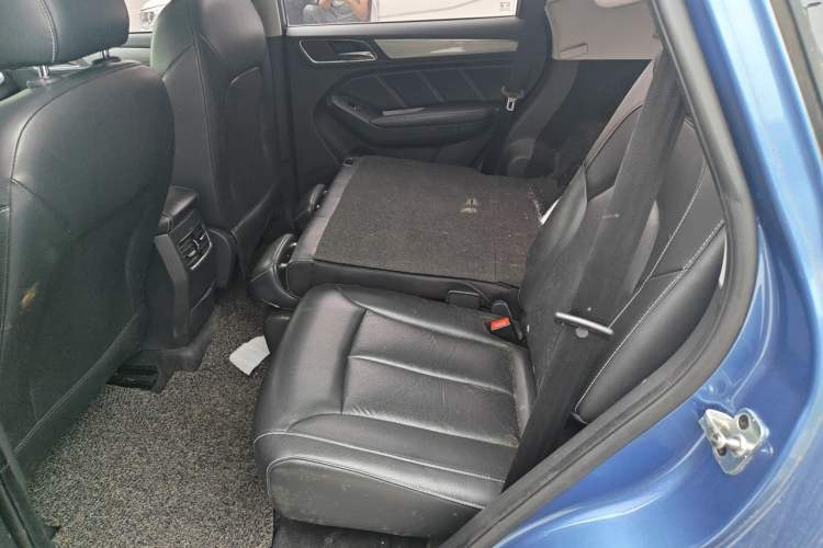 Used Roewe RX5 2016 20T Two-Wheel Drive Manual Flagship Edition Left Rear Seat