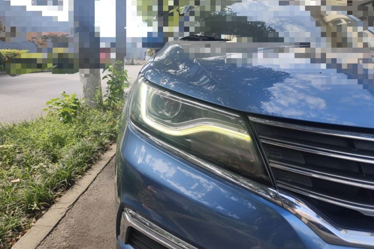Used Roewe RX5 2016 20T Two-Wheel Drive Automatic Flagship Edition Right Front Headlight