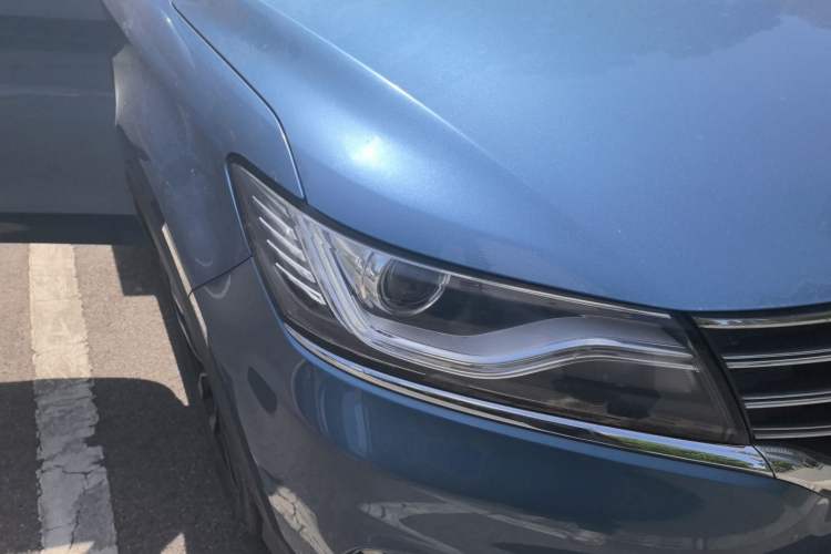 Used Roewe RX5 2016 30T Two-Wheel Drive Automatic Internet Smart Edition Right Front Headlight