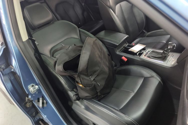 Used Roewe RX5 2016 20T Two-Wheel Drive Automatic Internet Smart Edition Right Front Seat