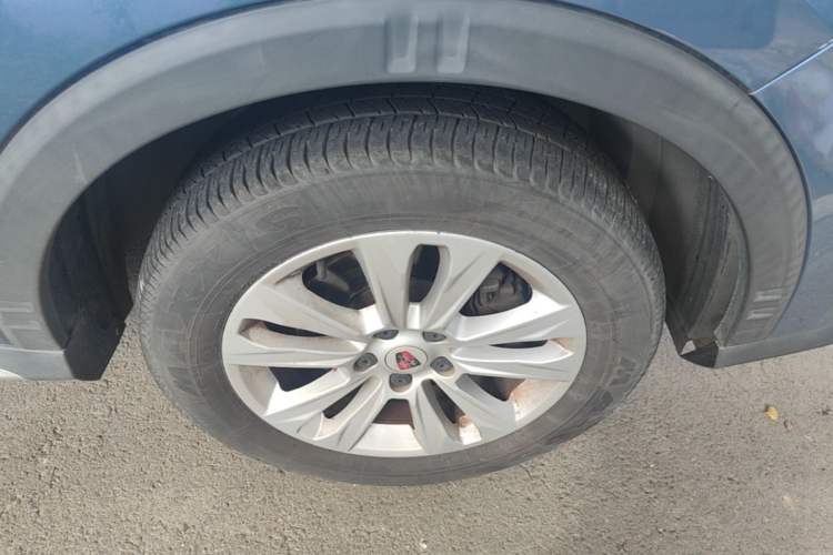 Used Roewe RX5 2016 20T Two-Wheel Drive Automatic Flagship Edition Right Front Wheel Hub
