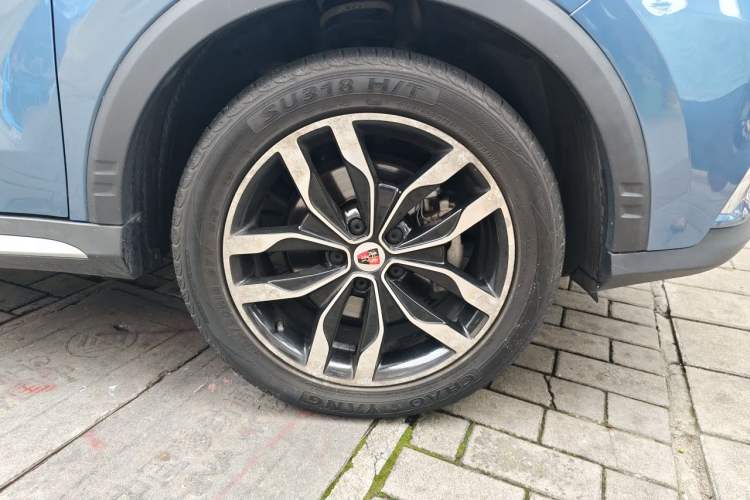 Used Roewe RX5 2016 30T Two-Wheel Drive Automatic Internet Smart Edition Right Front Wheel Hub