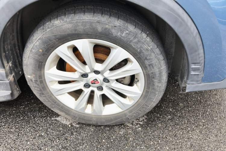 Used Roewe RX5 2016 20T Two-Wheel Drive Manual Flagship Edition Right Front Wheel Hub