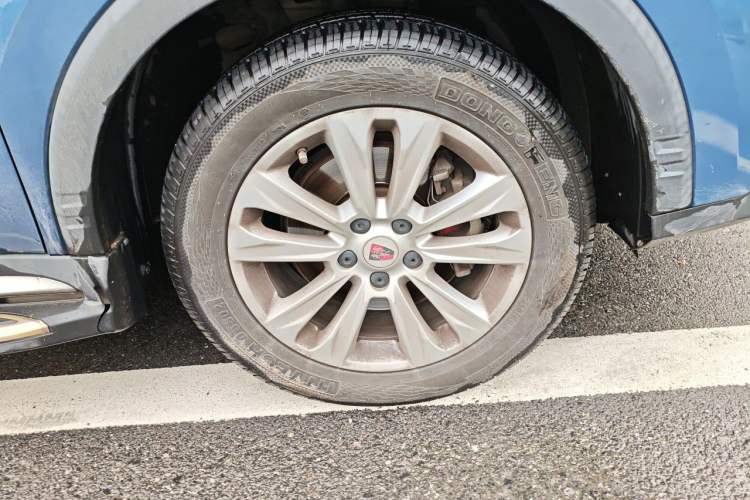 Used Roewe RX5 2016 20T Two-Wheel Drive Automatic Flagship Edition Right Front Wheel Hub